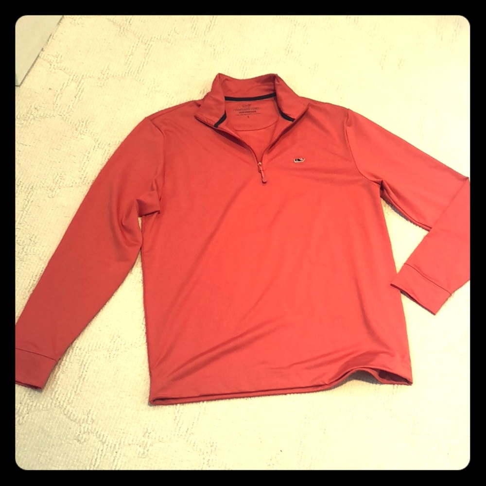 Vineyard Vines never worn Men’s S, performance zip